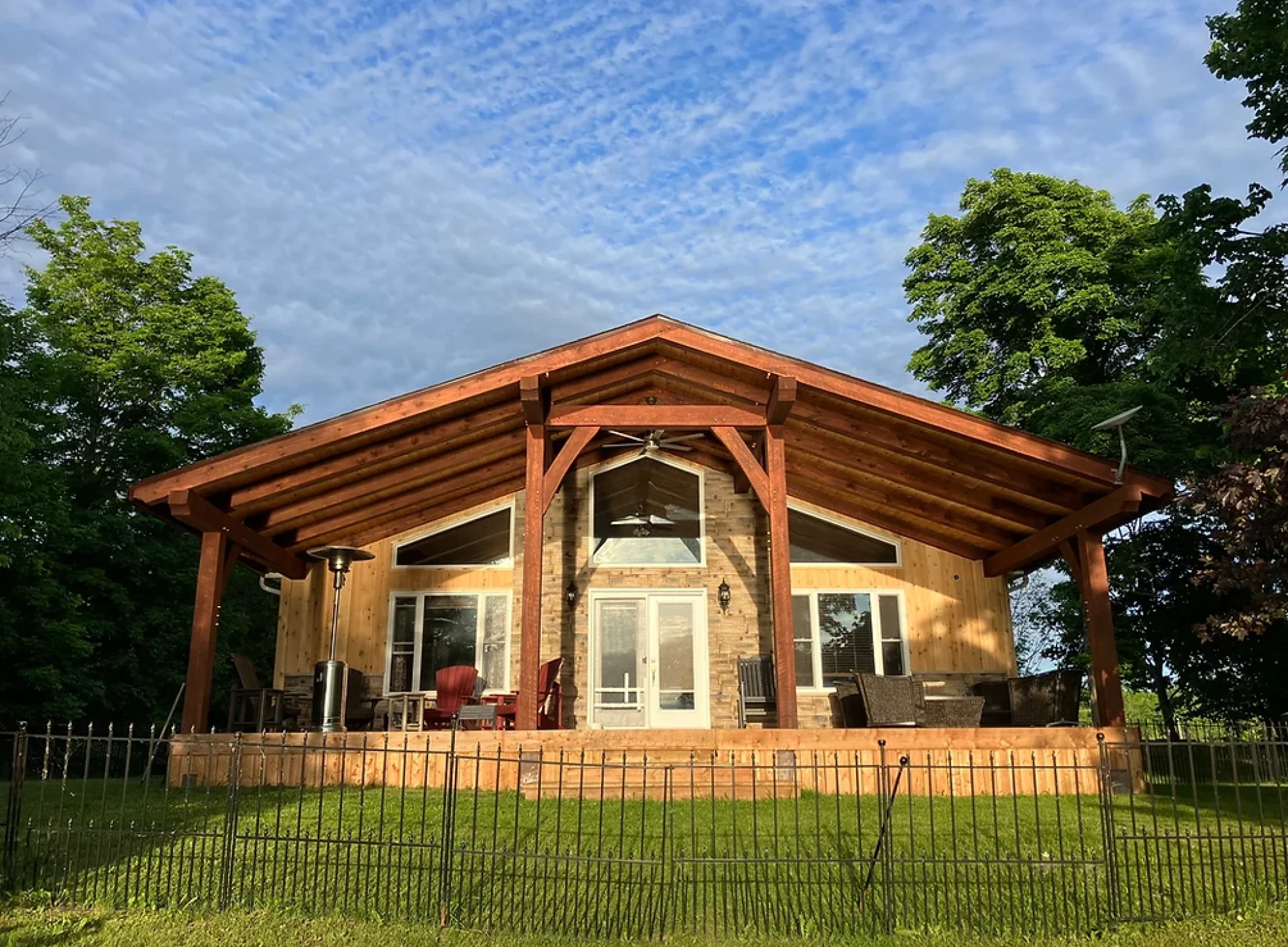 kagawong-lake-side-porch-big (3)